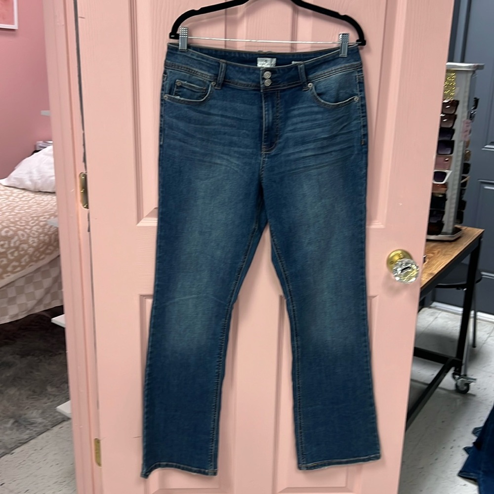 Lady size 14 true craft midrise, slim boot, Jean NWOT